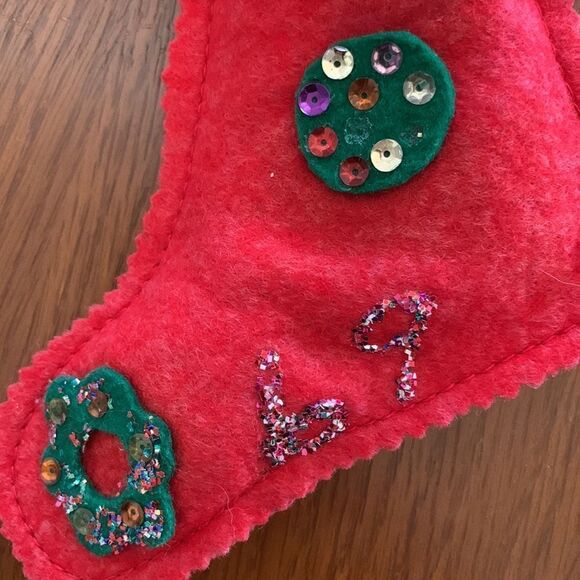Vtg 1969 hand decorated small red felt Christmas stocking - Picture 6 of 6